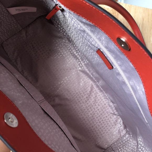 Kate Spade Large Tote - Picture 7 of 8